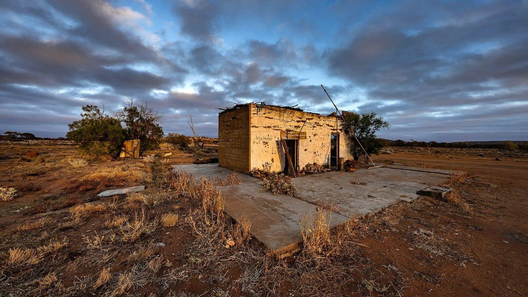 Squaters  Cabin | squaters-cabin | Posters, Prints, & Visual Artwork | Inspiral Photography